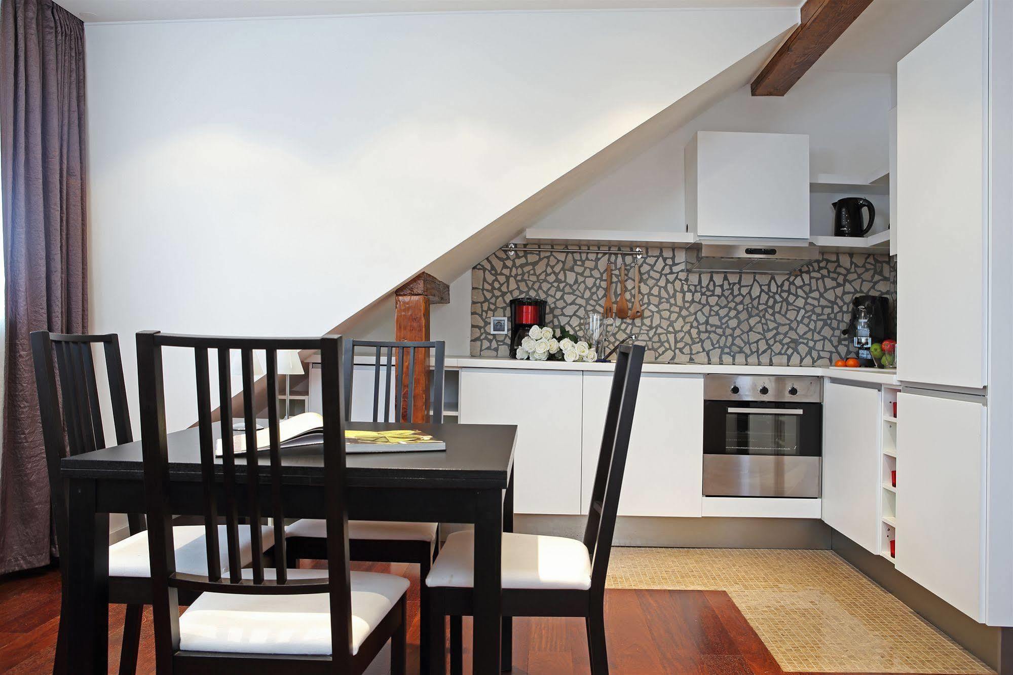 The Queen Luxury Apartments - Villa Giada Lucembursko Exteriér fotografie